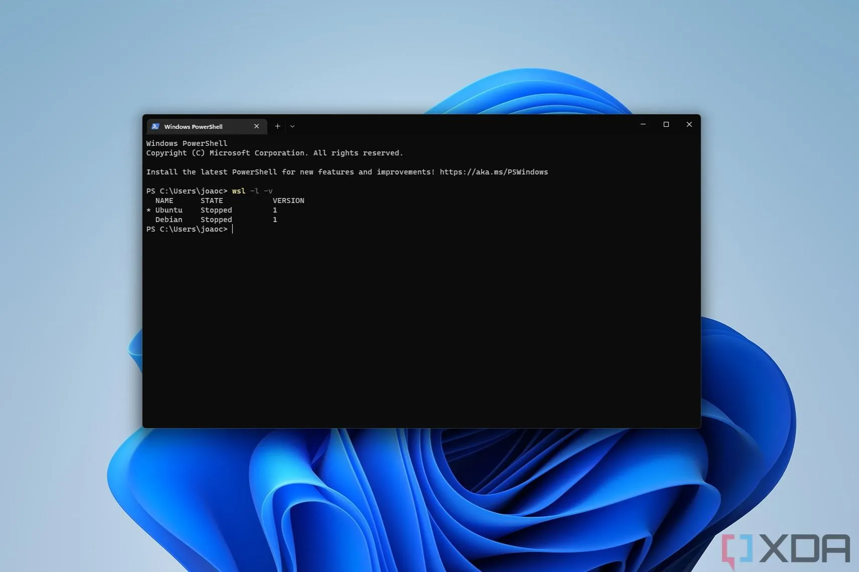 Ảnh chụp màn hình Windows Terminal hiển thị danh sách các bản phân phối Linux đã cài đặt trên WSL
