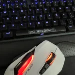 Bàn phím cơ FNATIC RGB và chuột ROCCAT chuyên game