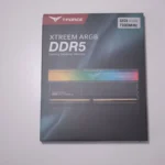 Bộ kit RAM TeamGroup T-Force Xtreem ARGB DDR5 trong hộp, minh họa cho tầm quan trọng của dung lượng RAM lớn hơn tốc độ đối với game thủ