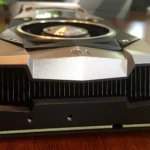 Card đồ họa NVIDIA GeForce GTX 1080 Ti Founders Edition trên bàn làm việc