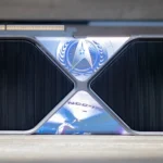 Card đồ họa Nvidia RTX 5090 phiên bản Star Trek với thiết kế tàu Enterprise