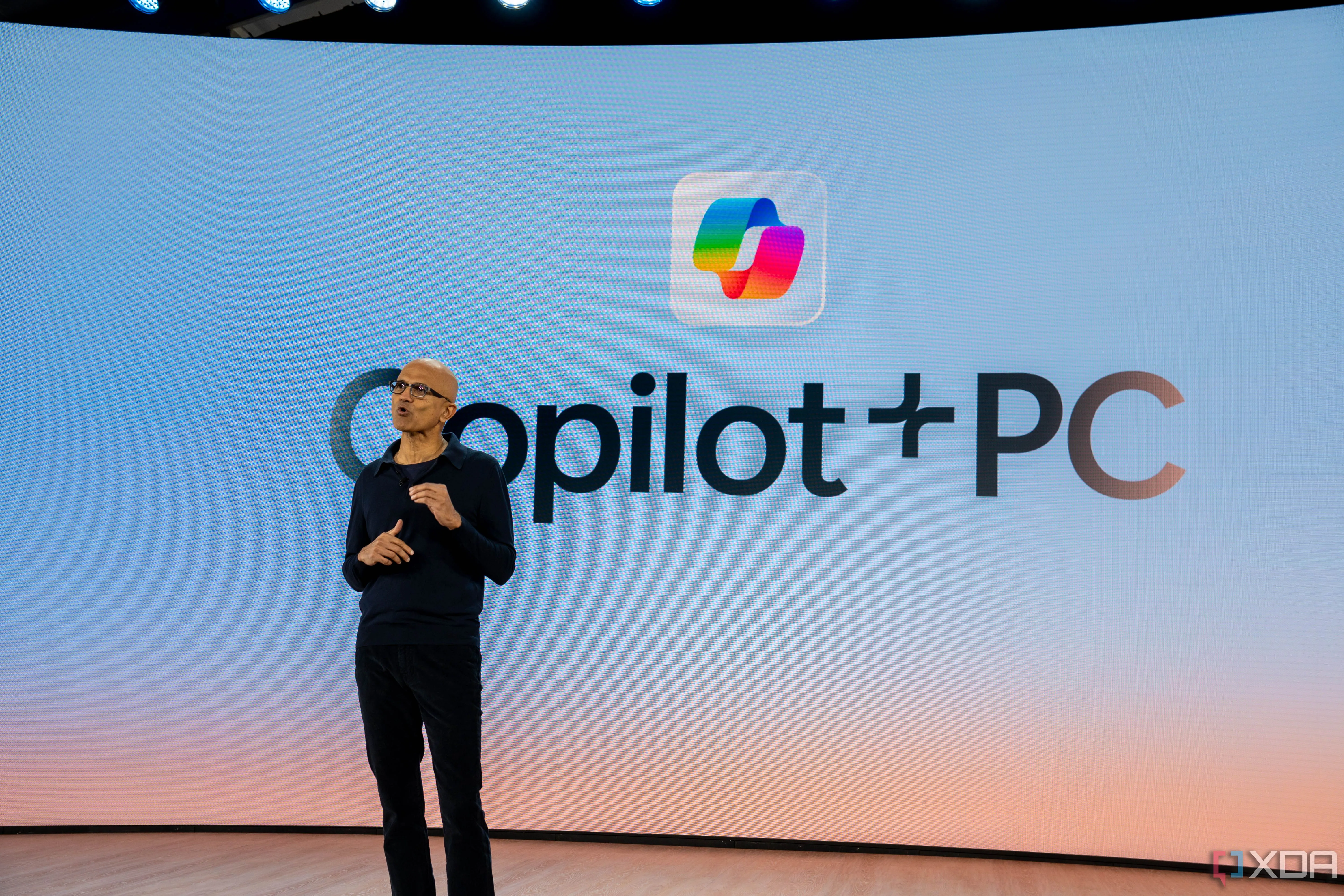 CEO Microsoft Satya Nadella giới thiệu tính năng Copilot+ AI mới