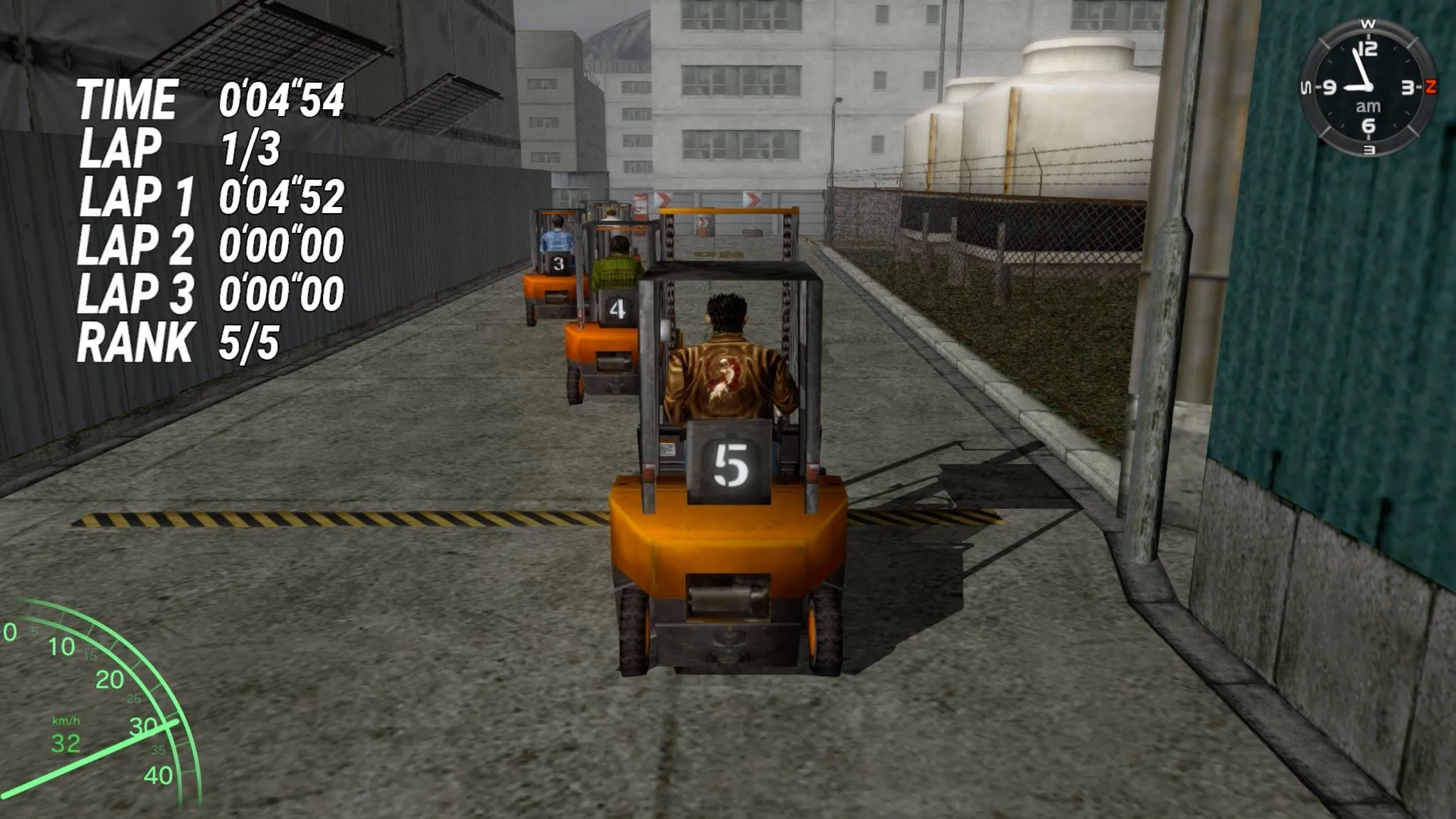 Cuộc đua xe nâng trong Shenmue.