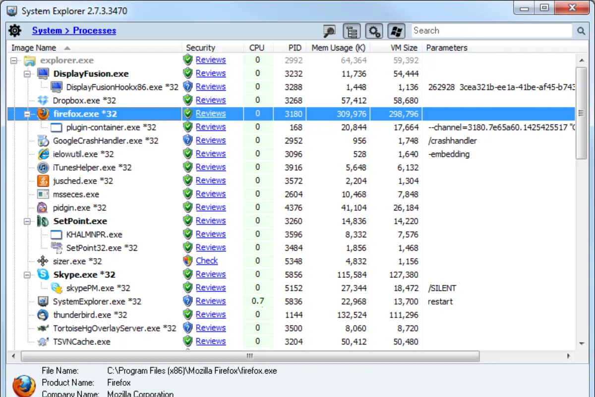 Giao diện điều khiển System Explorer hiển thị danh sách tiến trình đang chạy và thông tin chi tiết