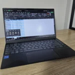 Giao diện Microsoft Excel trên laptop với các tính năng mới được cập nhật