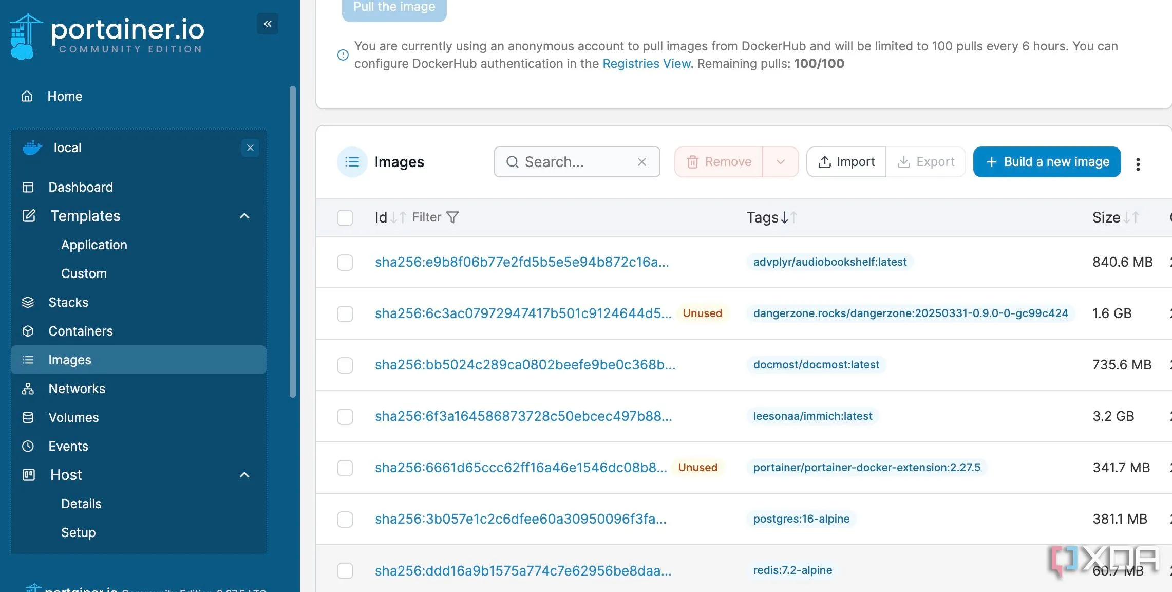 Giao diện quản lý Image Docker của Portainer, liệt kê các image có sẵn và thông tin chi tiết