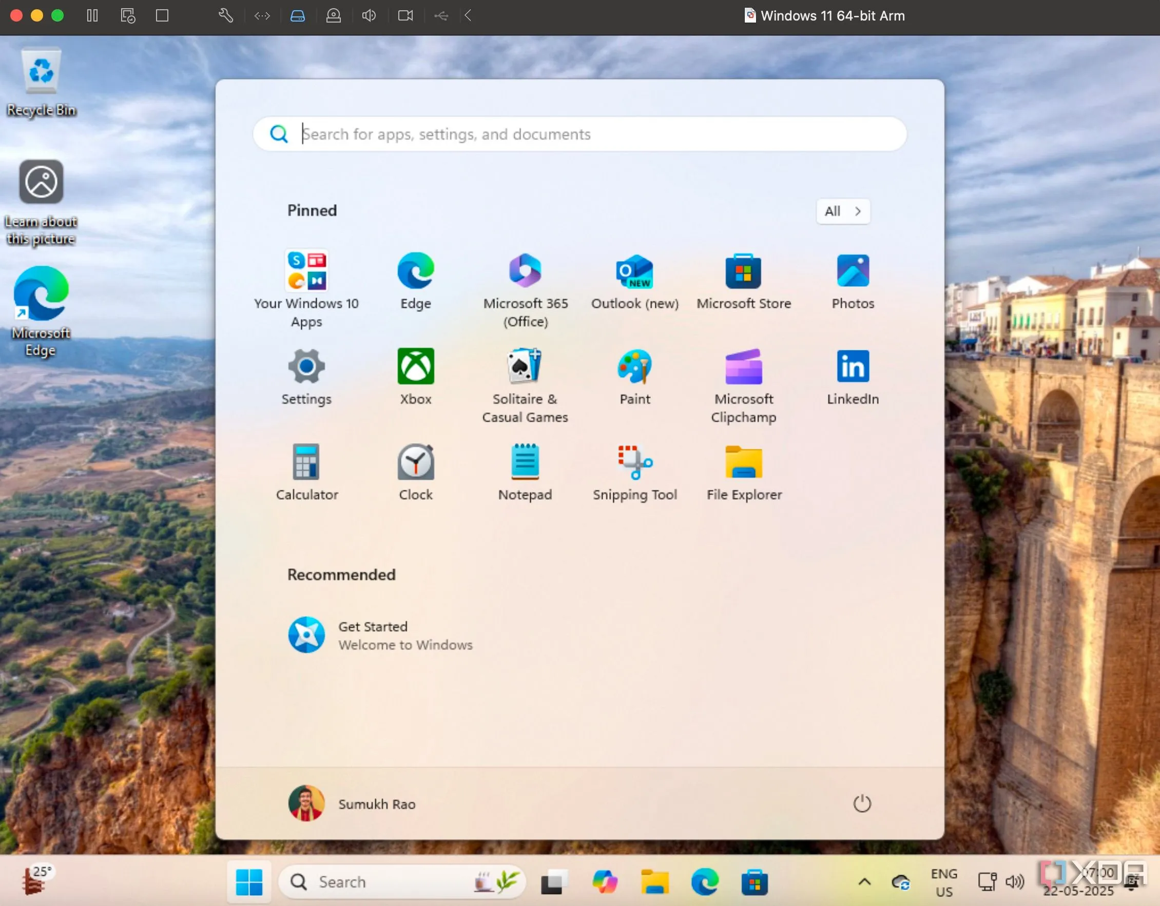 Giao diện Start Menu mới trên Windows 11 hiển thị các nhóm ứng dụng và khu vực ghim