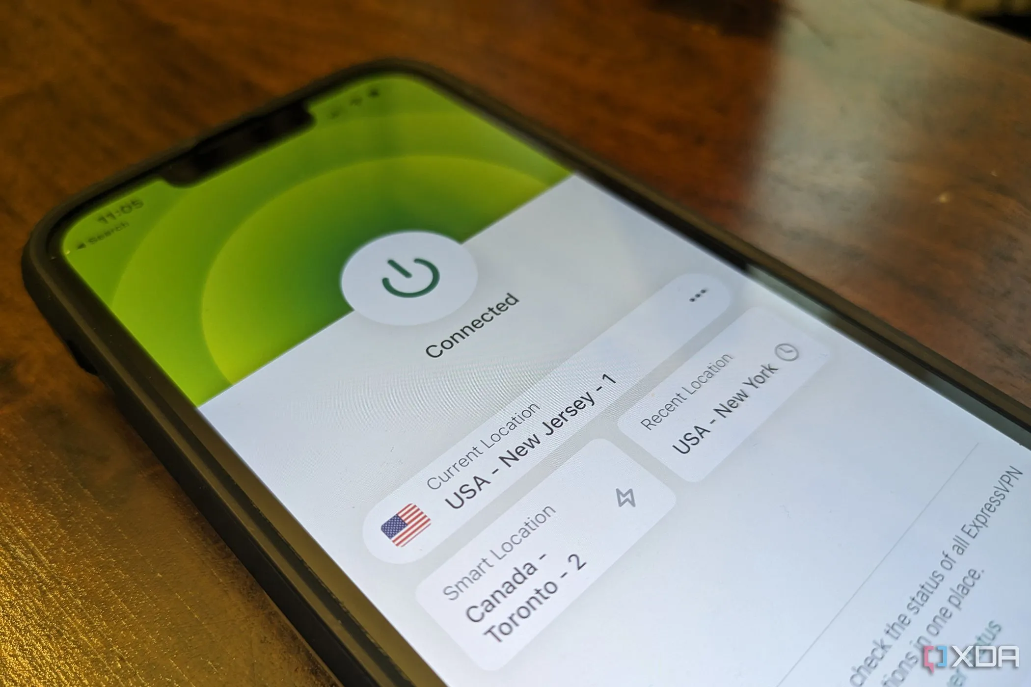 Giao diện ứng dụng ExpressVPN trên iPhone
