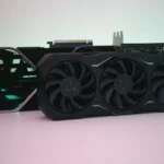 Hai mẫu card đồ họa cao cấp NVIDIA GeForce RTX 4090 Founders Edition và AMD Radeon RX 7900 XTX Reference
