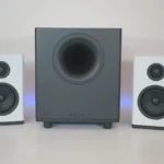 Hệ thống loa NZXT Relay và loa siêu trầm, mang đến trải nghiệm âm thanh chất lượng cao cho PC gaming.