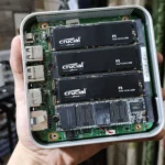 Hệ thống NAS Aiffro với bốn ổ SSD được lắp đặt gọn gàng