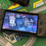 Màn hình đăng nhập SteamOS trên Asus ROG Ally X, thể hiện khả năng tương thích với thiết bị handheld không phải Steam Deck