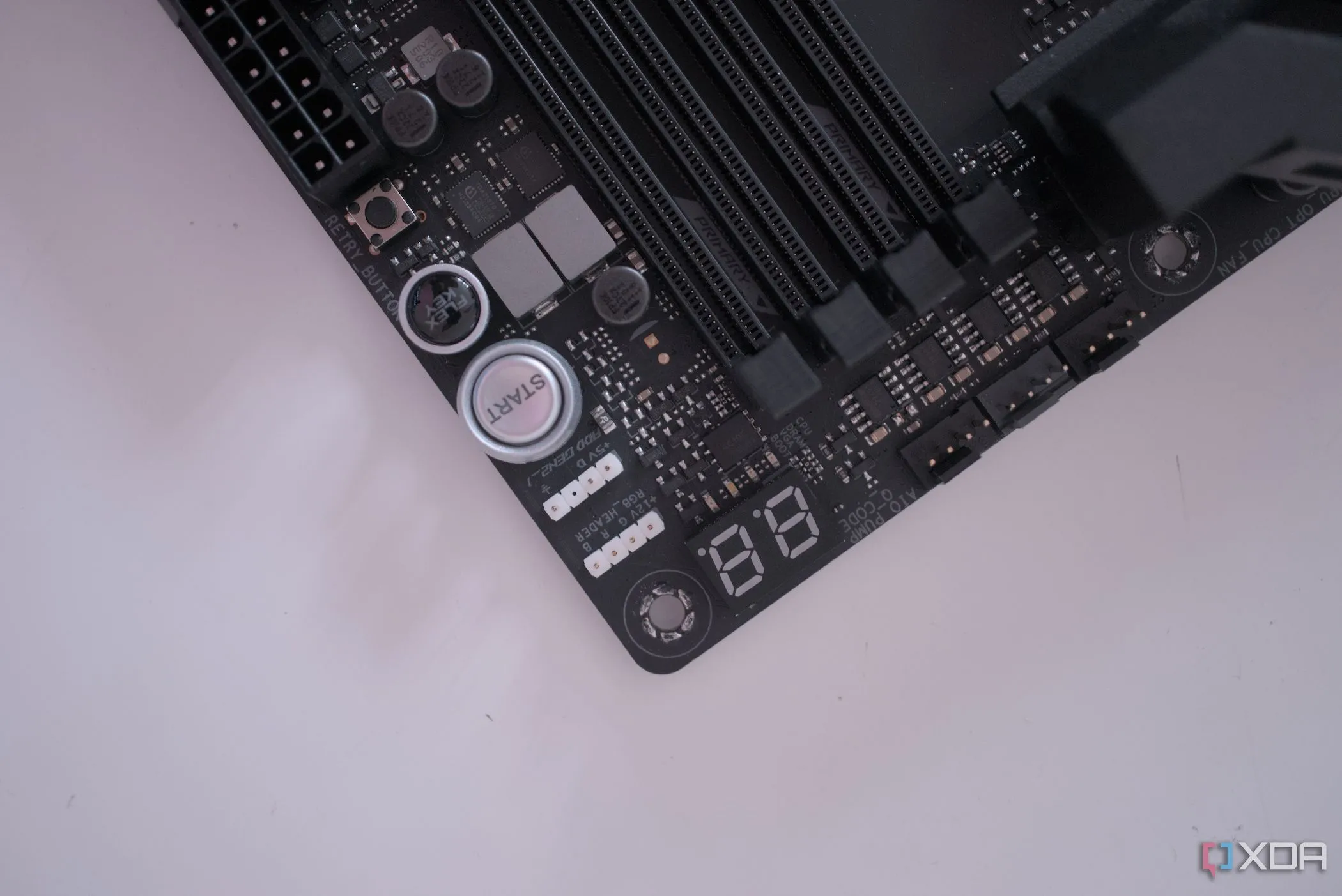 Giải pháp Tối Ưu cho Mạng 10GbE Tại Gia: Từ Bỏ Cáp Đồng Nóng Bức, Đón Nhận Tương Lai Cáp Quang?