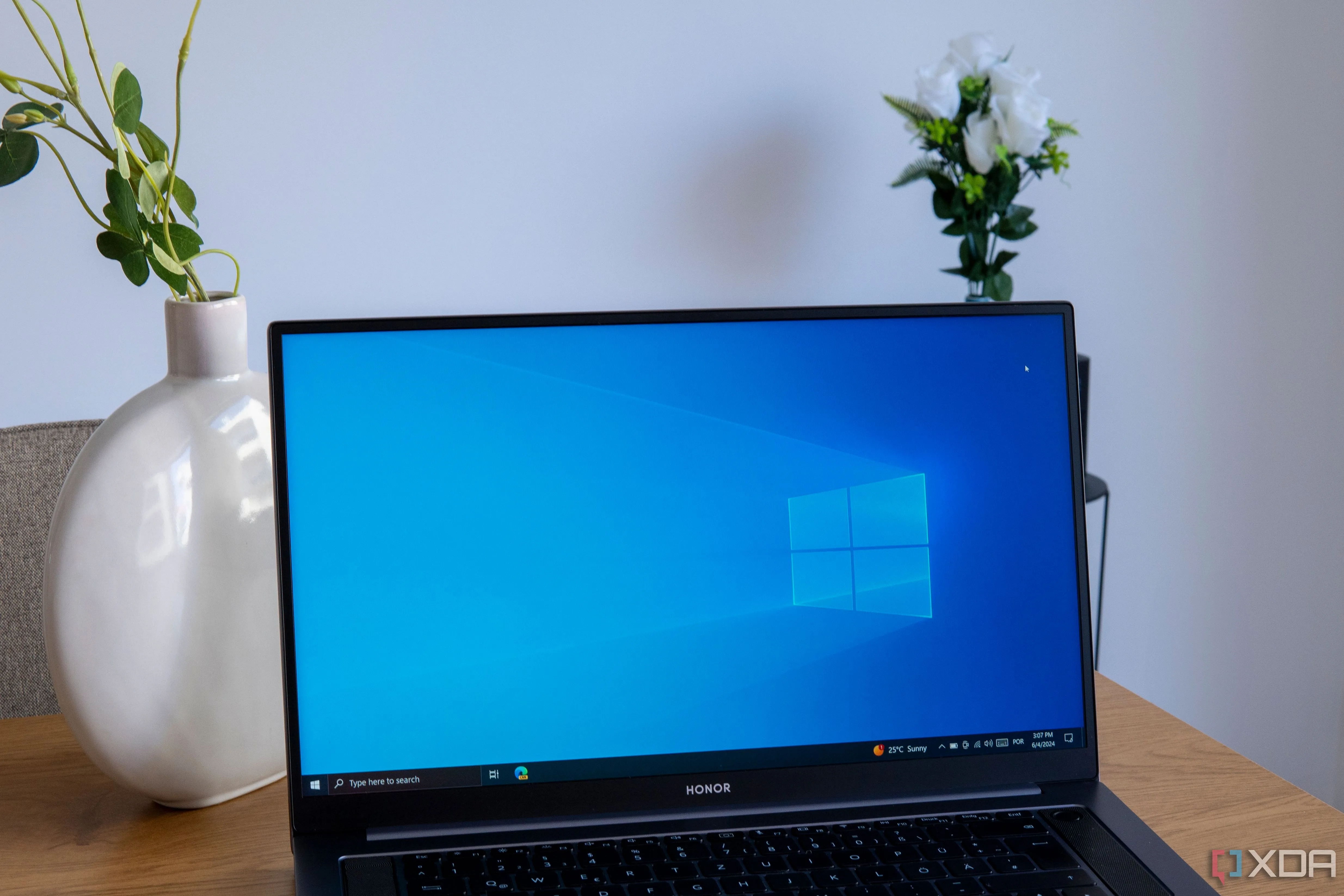Máy tính xách tay đang chạy Windows 10