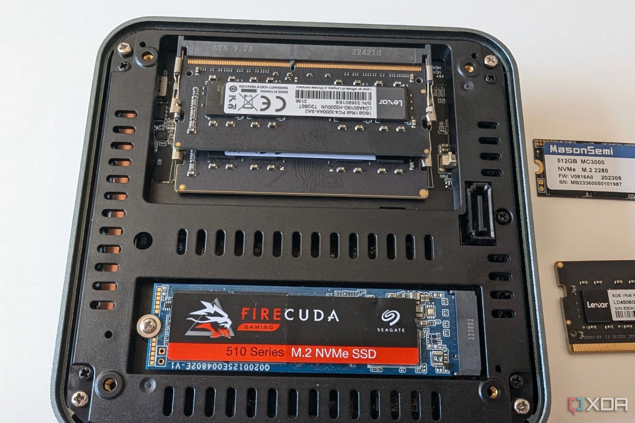Nâng cấp RAM và SSD trên một chiếc Mini PC phổ biến