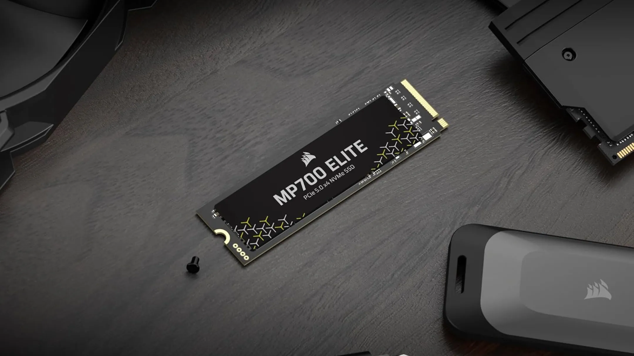 SSD Corsair MP700 Elite 2TB tốc độ cao cho máy tính